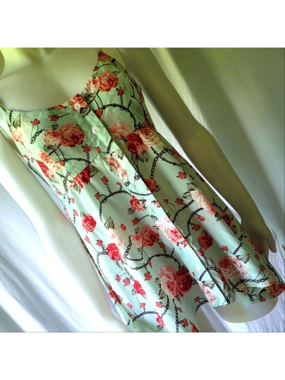Jessy Couture Spaghetti Strap Floral Top Size M